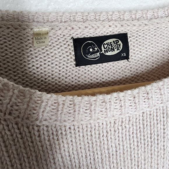 Cheap Monday Fuyu Wool Blend Sweater in Beige Size XS - Picture 7 of 9